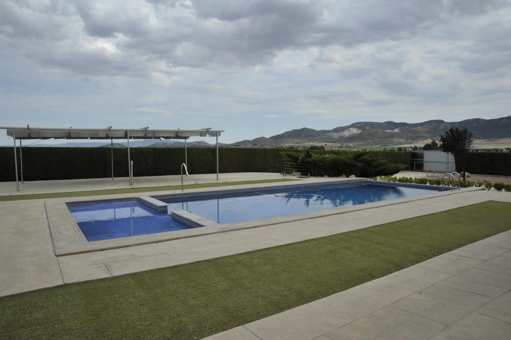 Villa Campo Premium 耶克拉 外观 照片